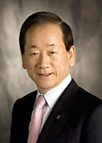 2008-9年度　国際ロータリー会長　李　東建